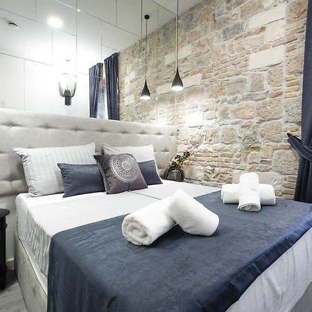 Avangarde Luxury Rooms สปลิท ภายนอก รูปภาพ