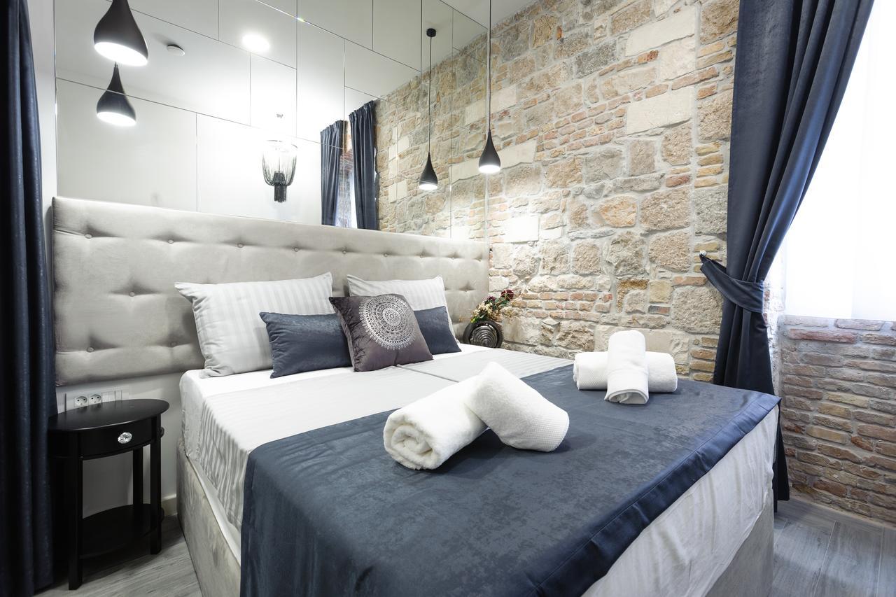 Avangarde Luxury Rooms สปลิท ภายนอก รูปภาพ