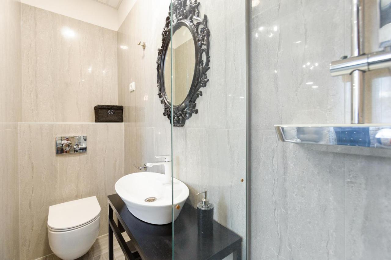 Avangarde Luxury Rooms สปลิท ภายนอก รูปภาพ