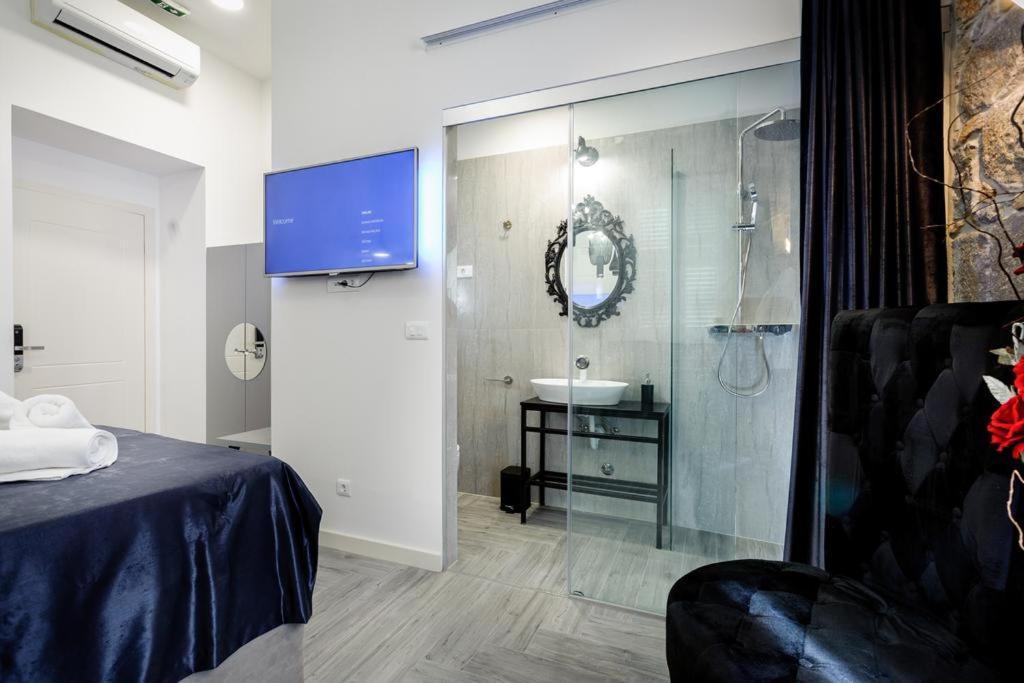 Avangarde Luxury Rooms สปลิท ภายนอก รูปภาพ